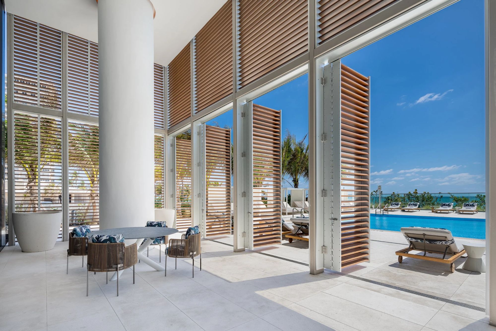 Oceanfront pool